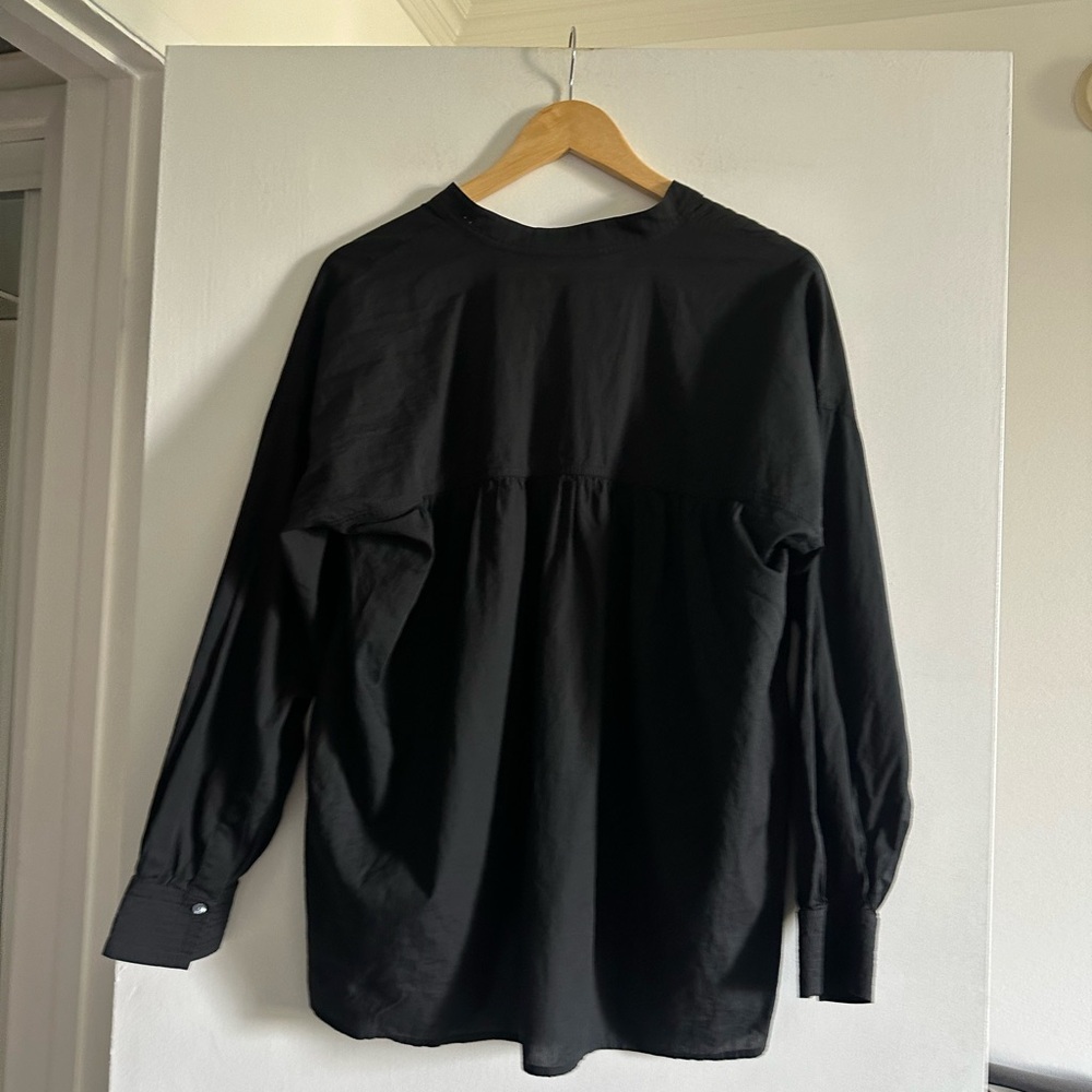 Vince Black Designer Cotton Trapunto Stitch Pullover Blouse size Small EUC - Picture 4 of 9